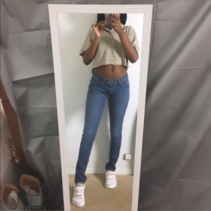 Levi’s 524 skinny jeans size 5 - 28”